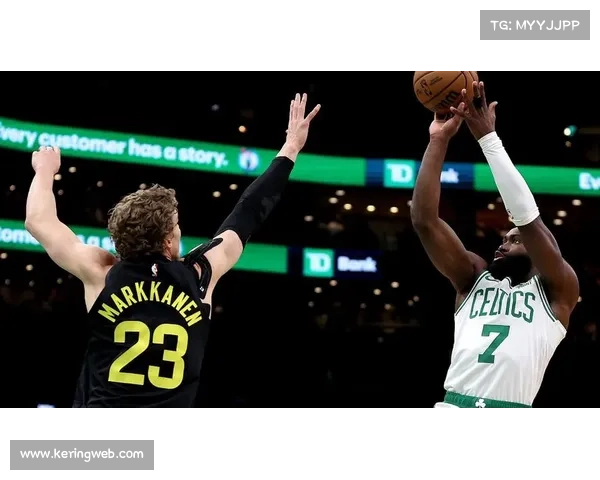 布朗连续第10场30+，凯尔特人客场击败爵士